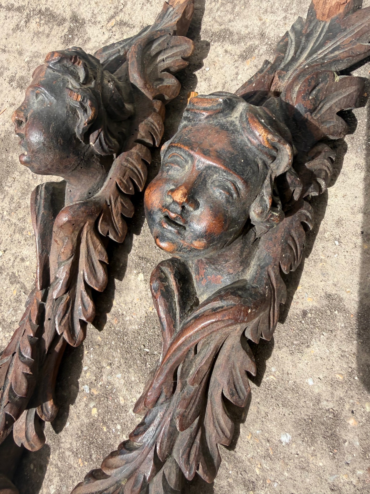 WALL SCONCES