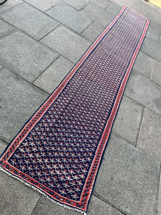 KILIM RUNNER