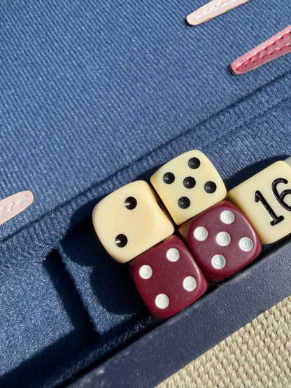 BACKGAMMON