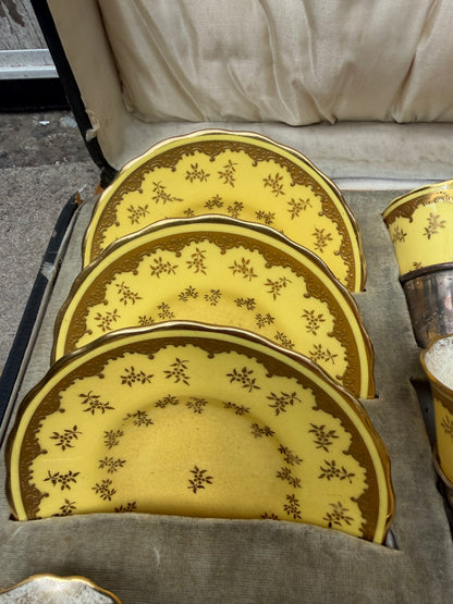 COFFEE SET IN CASE