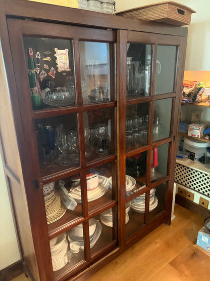 GLAZED CABINET