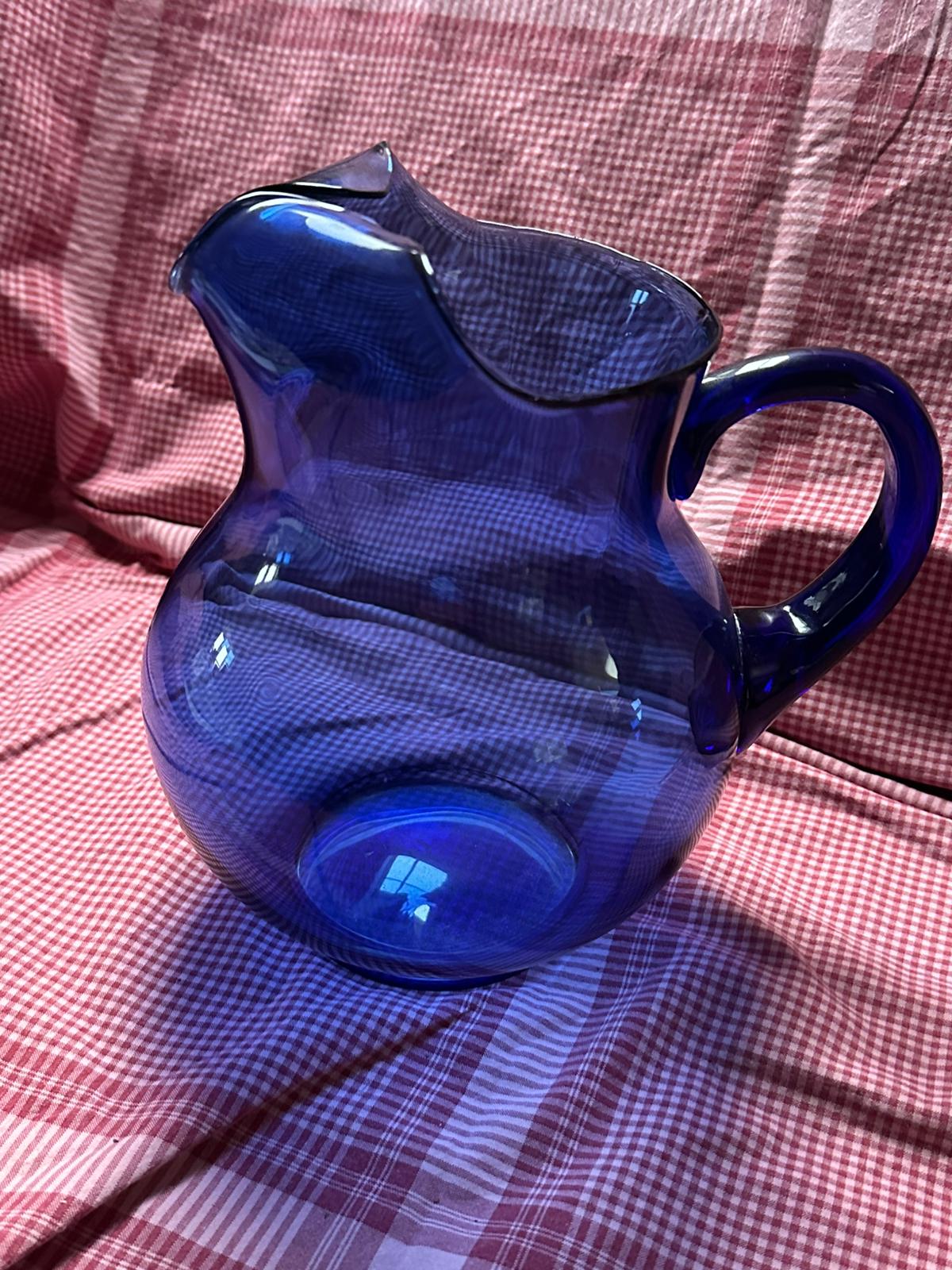 GLASS JUG