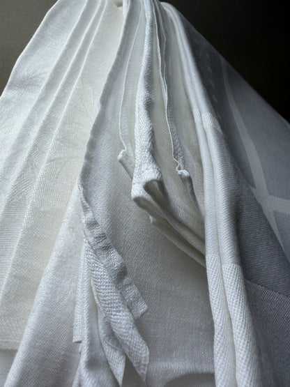 DAMASK NAPKINS