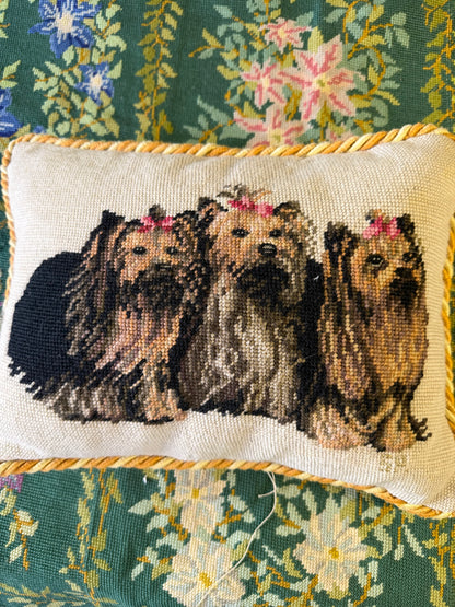 CUSHION