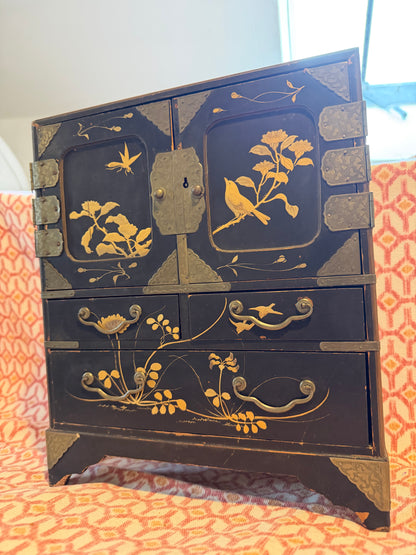 TABLE CABINET