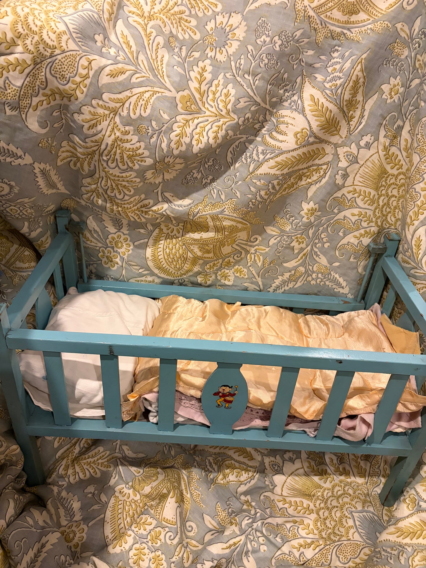 DOLLY COT