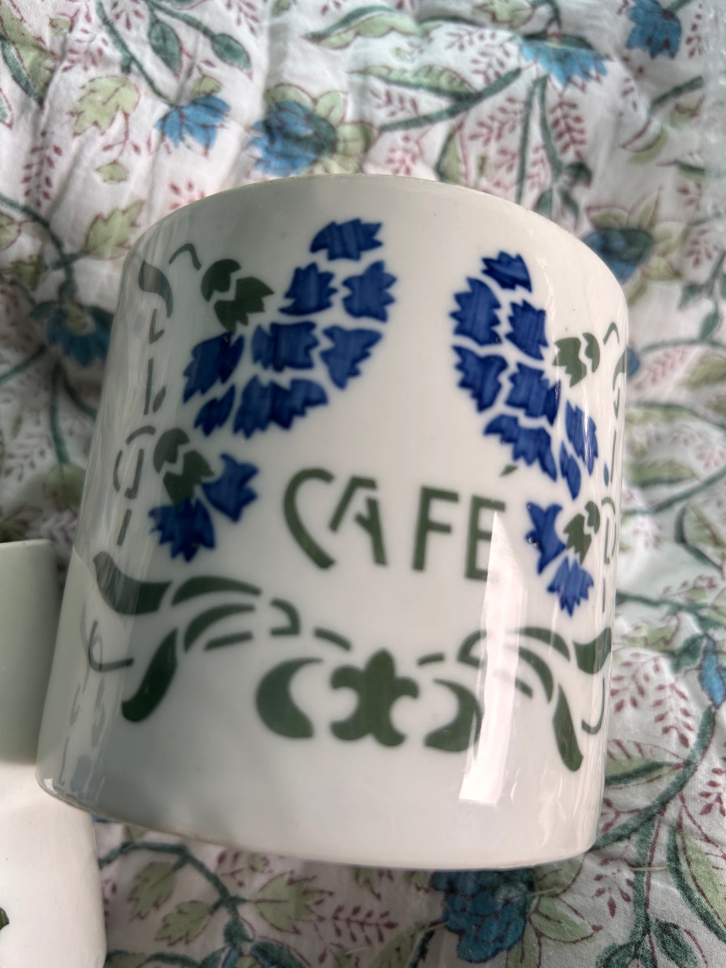 FRENCH POTS