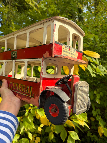 VINTAGE BUS