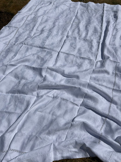 LINEN CLOTH