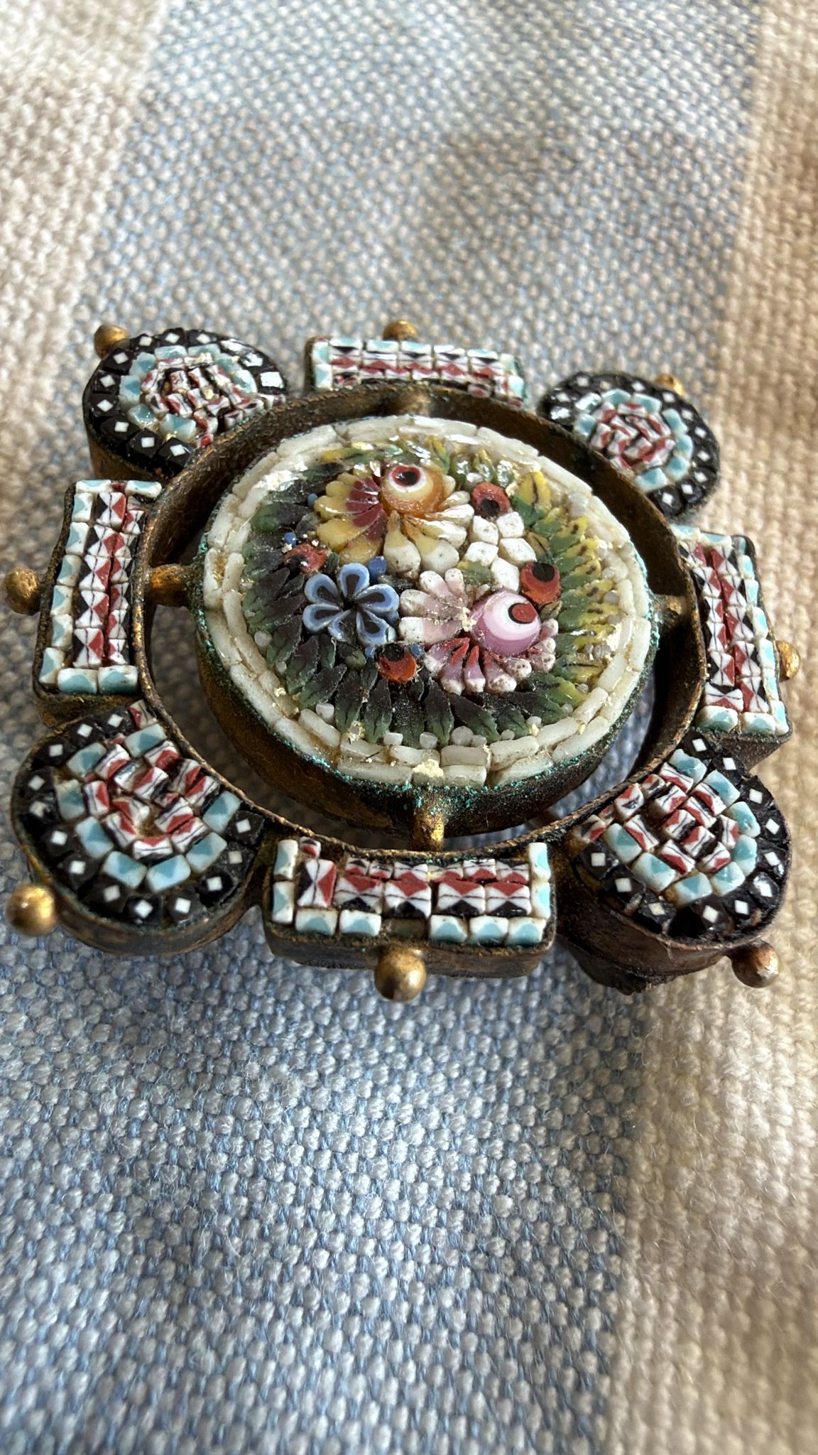 MICRO MOSAIC