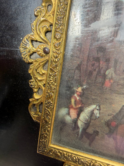 ANTIQUE BOX