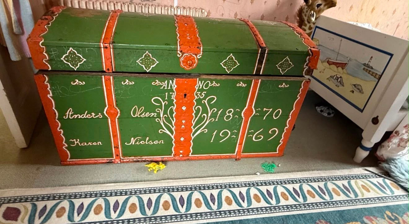 PAINTED CHEST