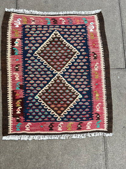 KILIM PINK BOARDER