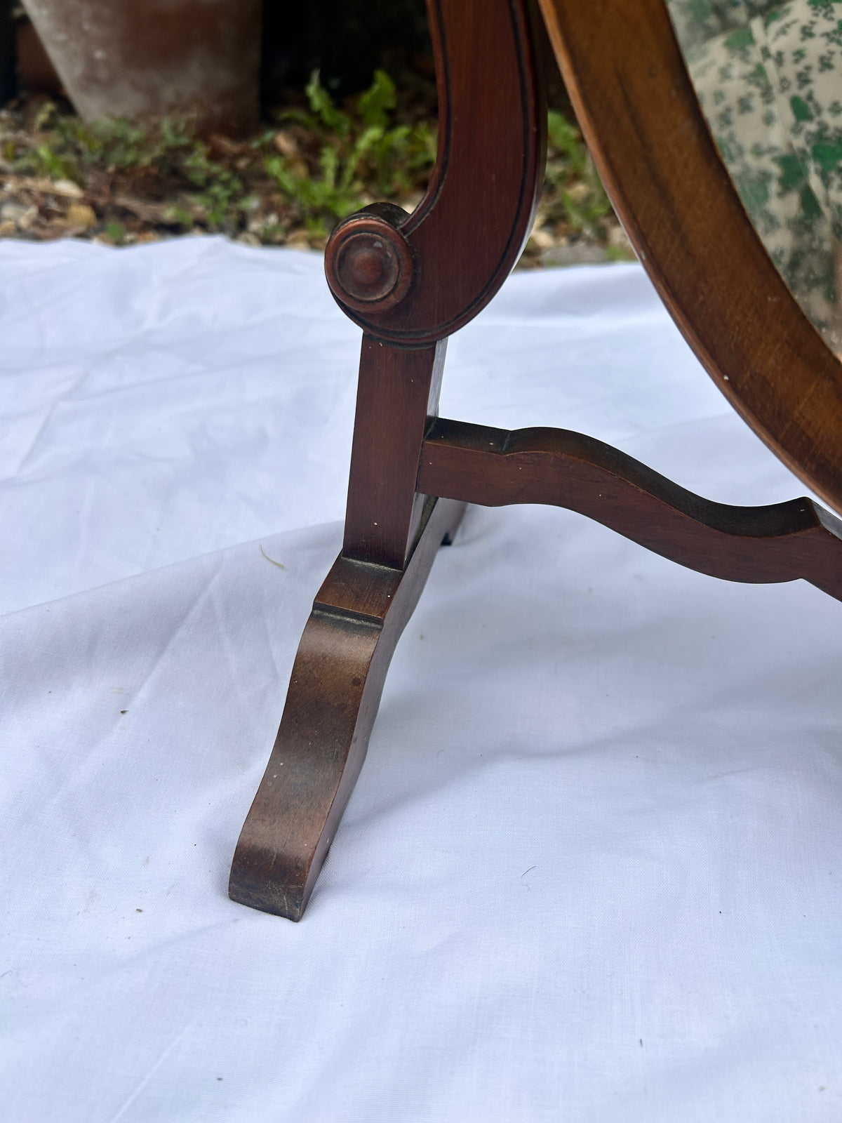 SWING MIRROR