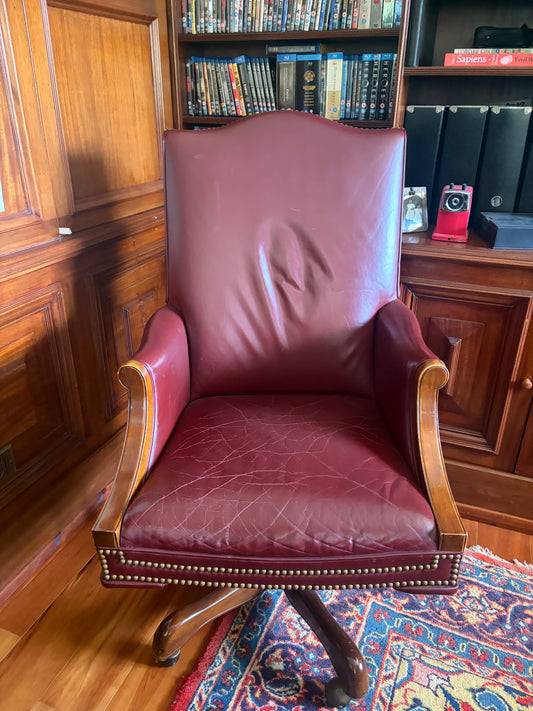 OFFICE CHAIR
