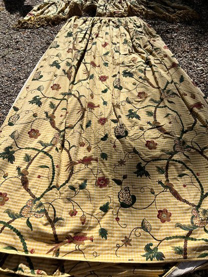 YELLOW CURTAINS