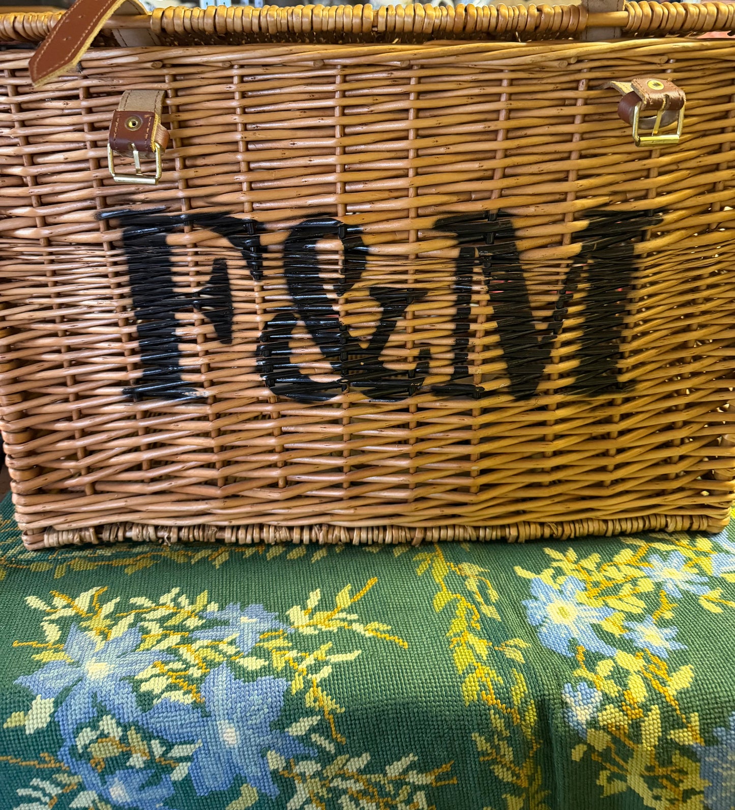 HAMPER