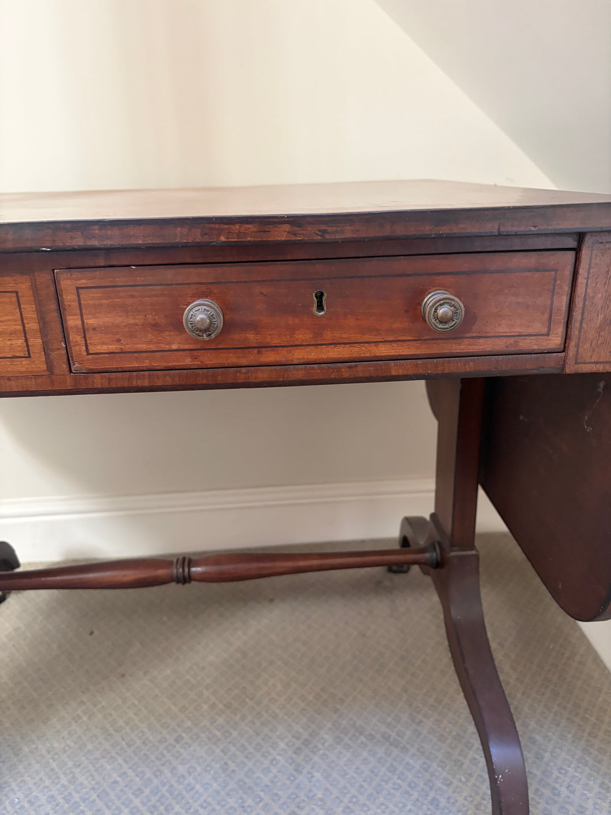 DROP LEAF TABLE
