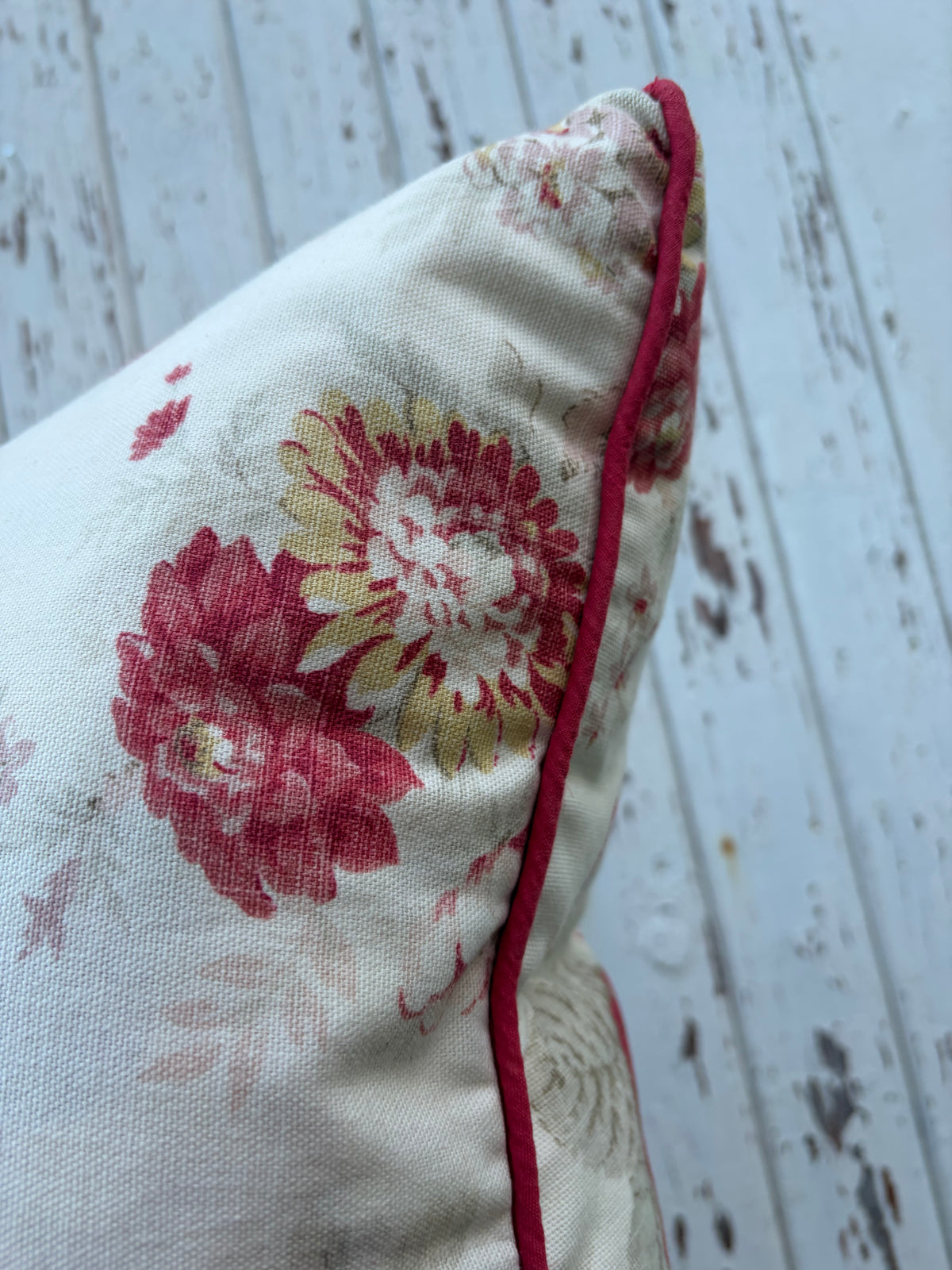 CUSHION