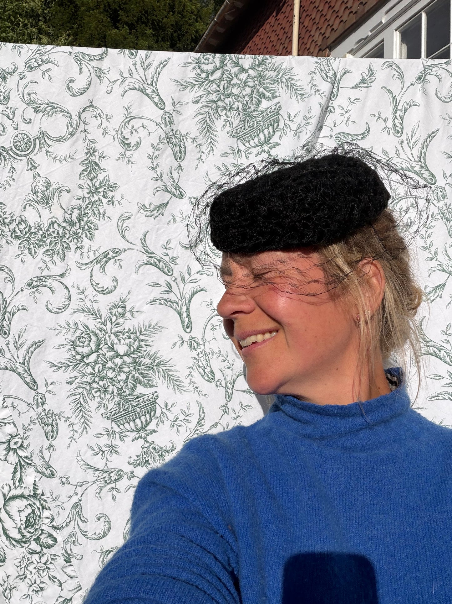 VINTAGE PILL BOX HAT
