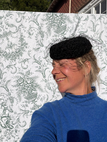 VINTAGE PILL BOX HAT