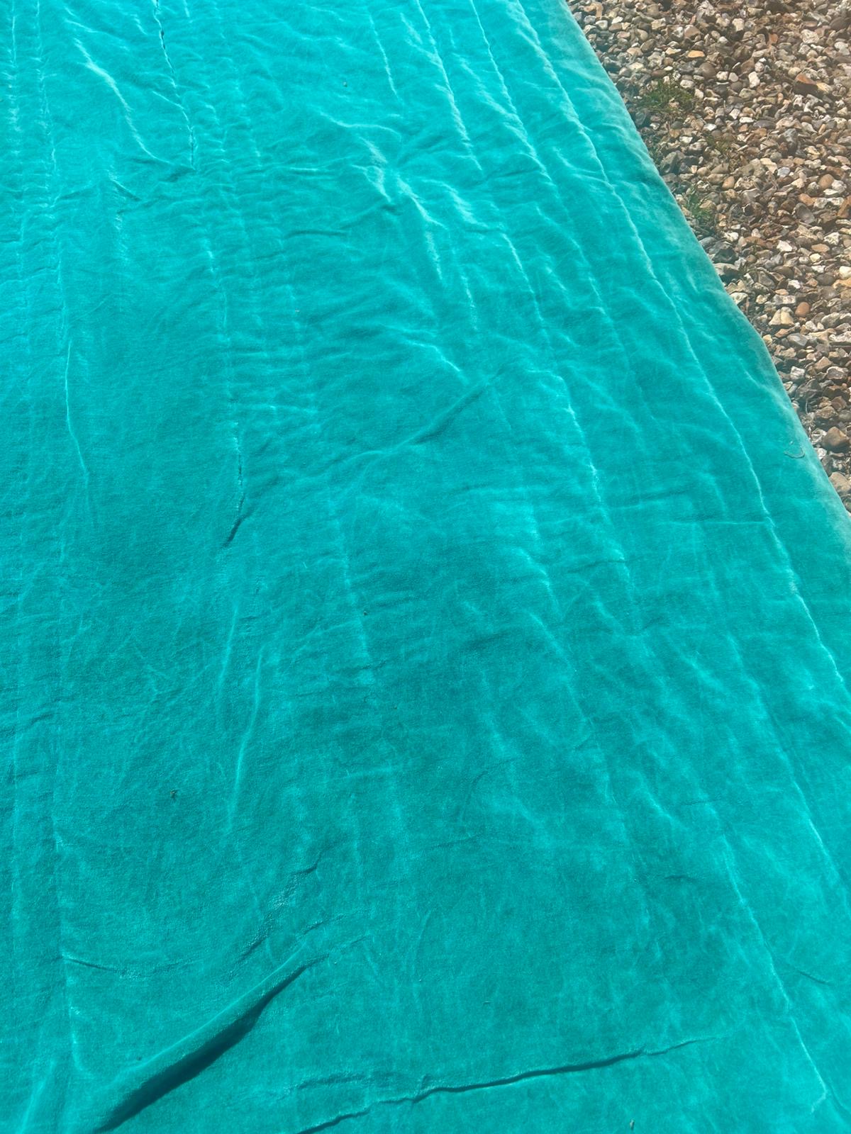 VELVET THROW