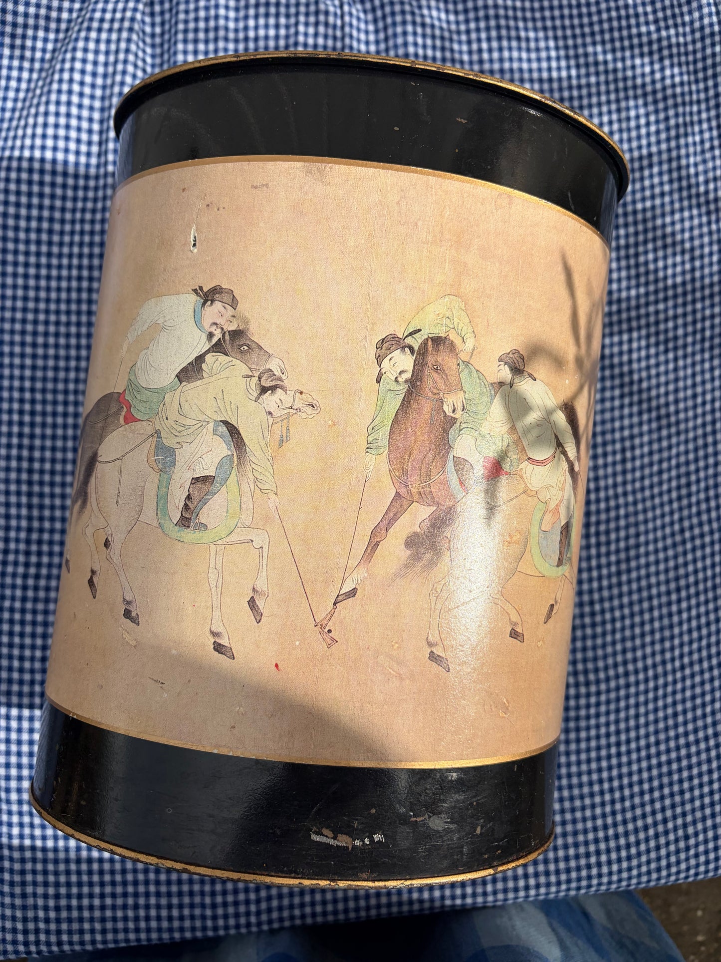 TIN BIN