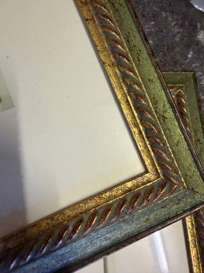 FRAMES AND FLOWER PRINTS