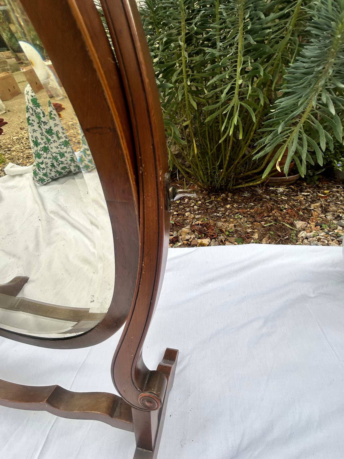 SWING MIRROR