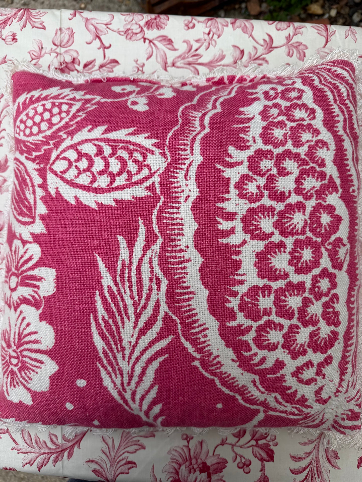 CUSHION