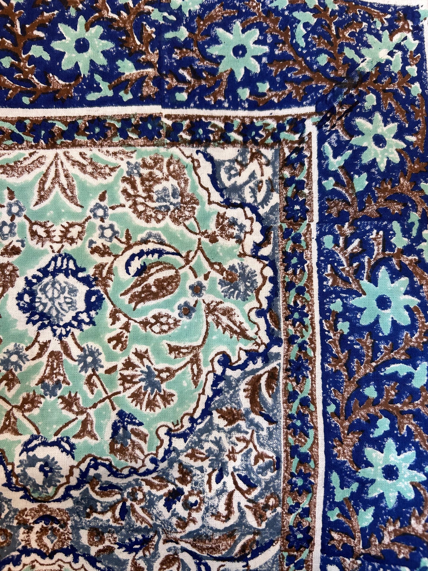 TABLECLOTH