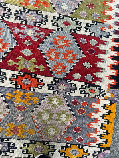 ANTIQUE KILIM