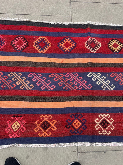 VINTAGE RUG