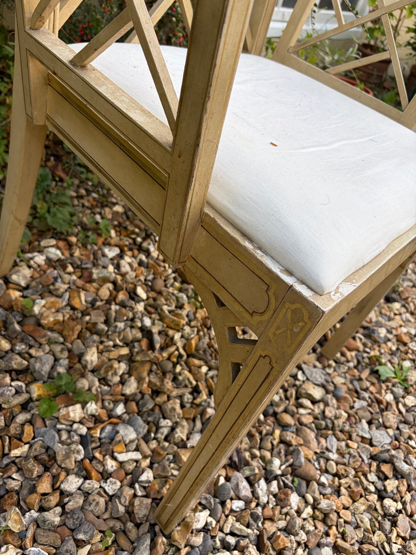 SET 4 CHAIRS