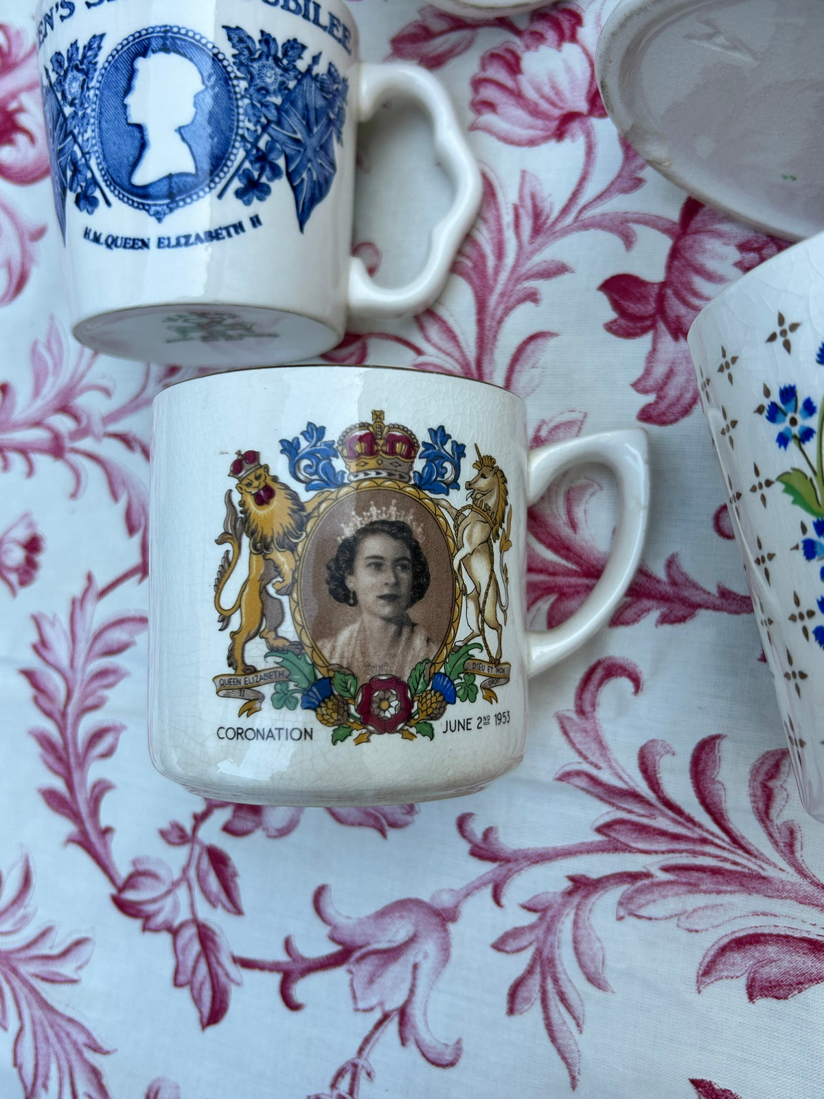 COMMEMORATIVE MUGS