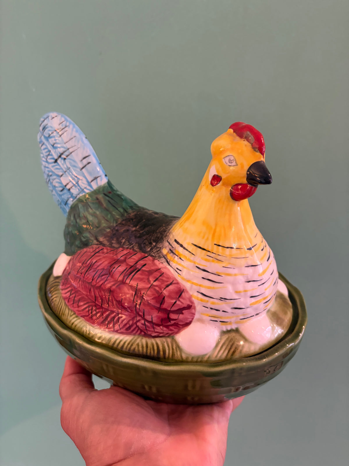 EGG HOUSE