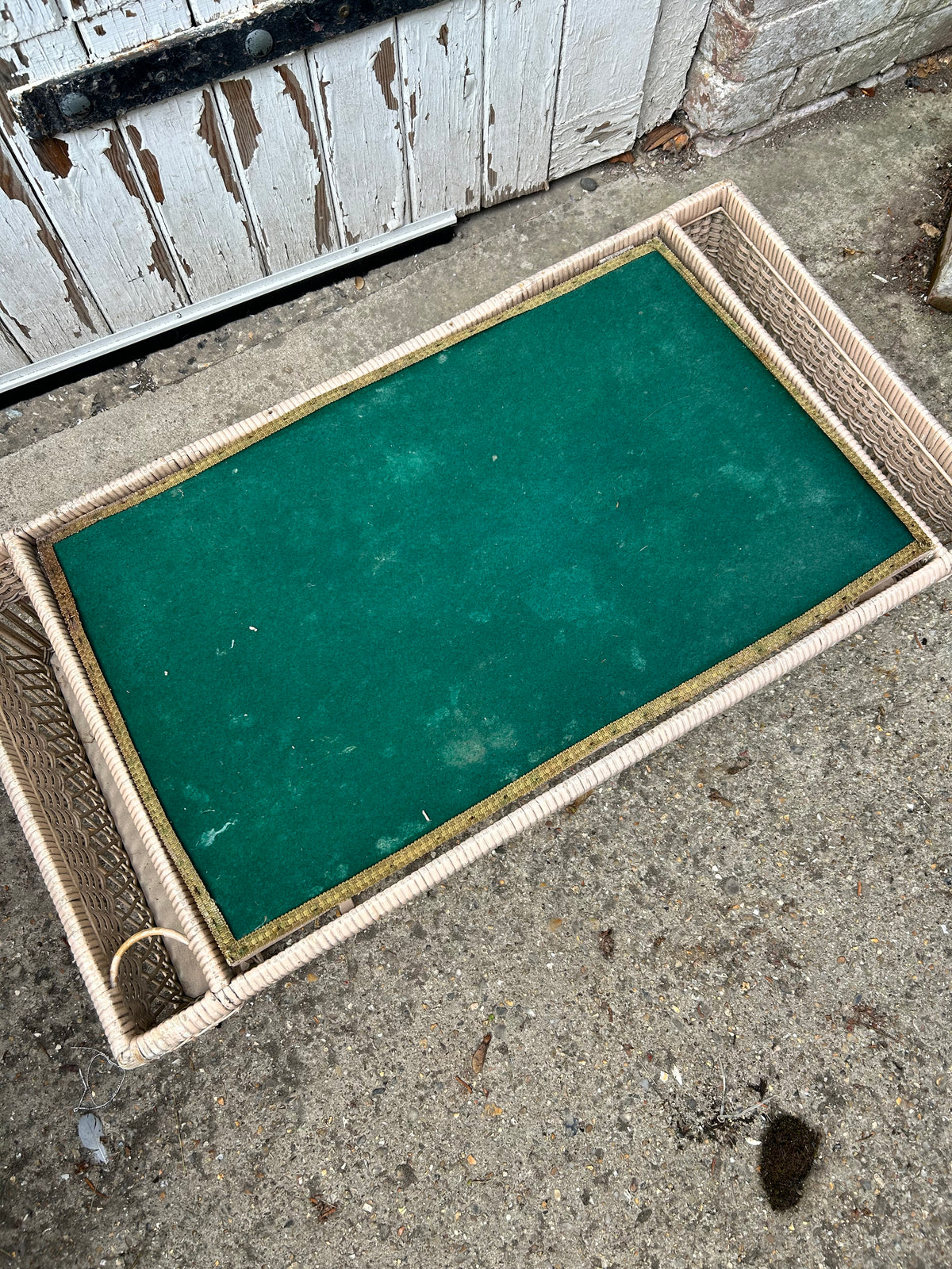 WICKER TRAY