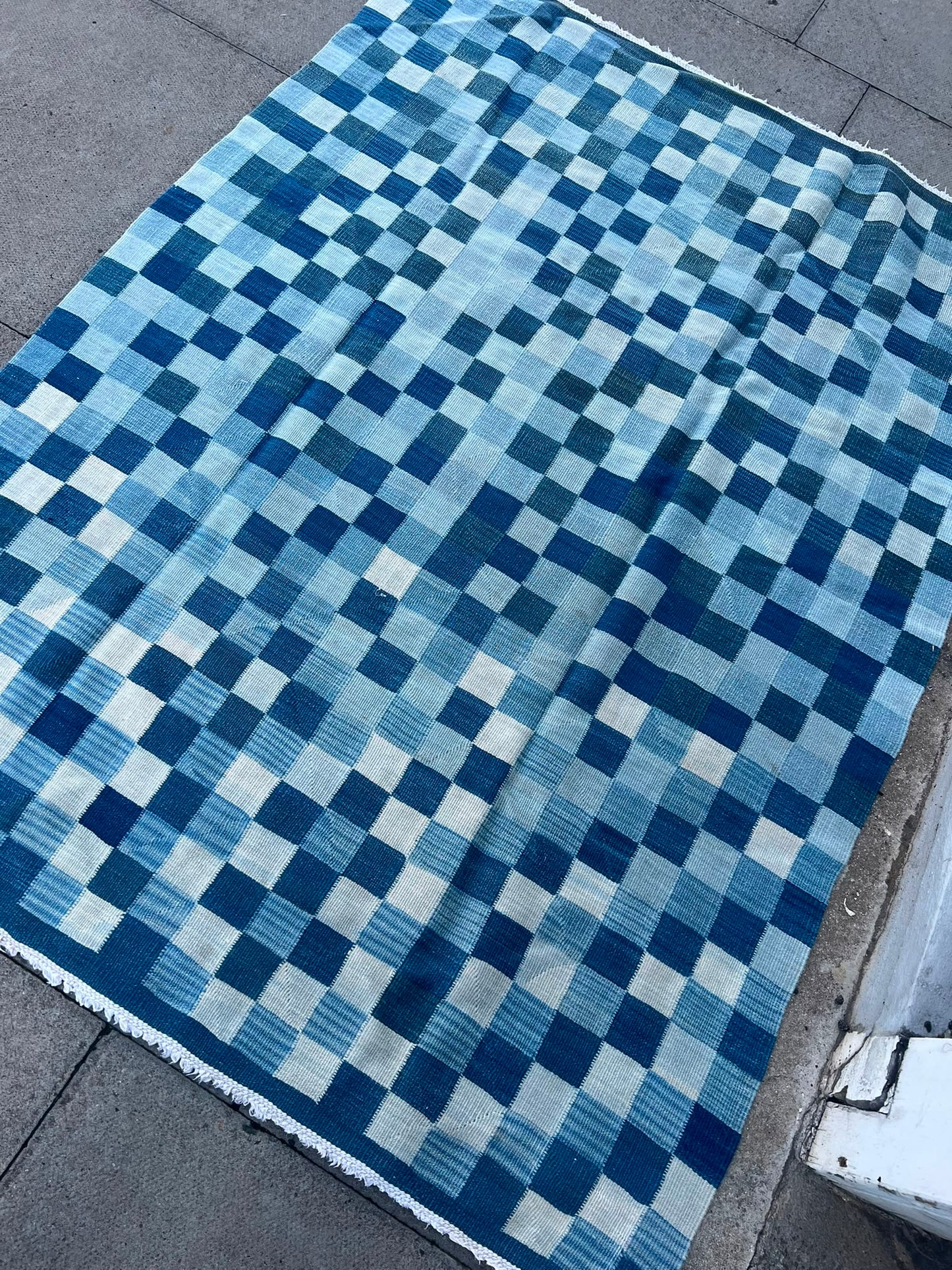 CHECKED KILIM