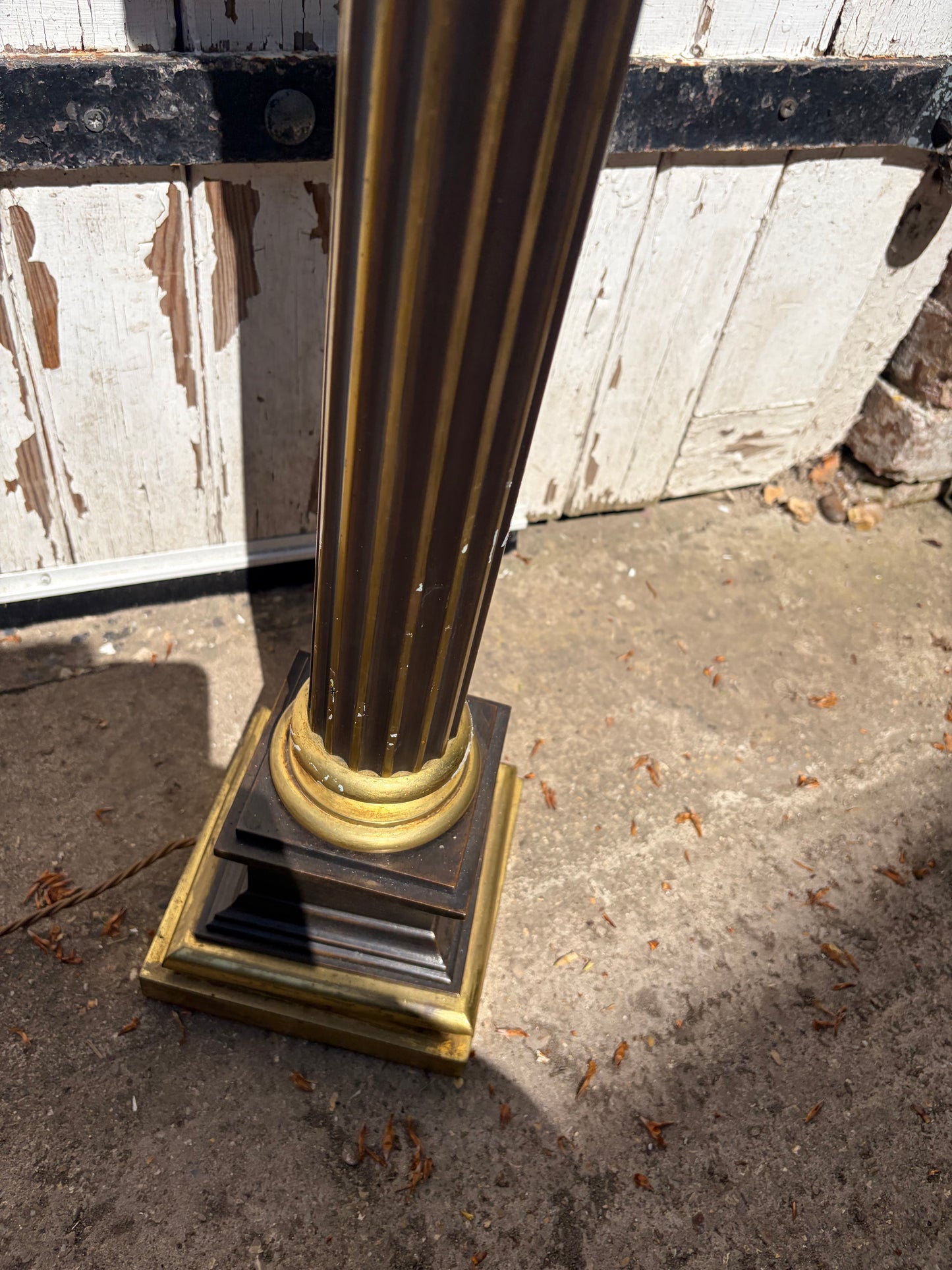COLEFAX LAMP