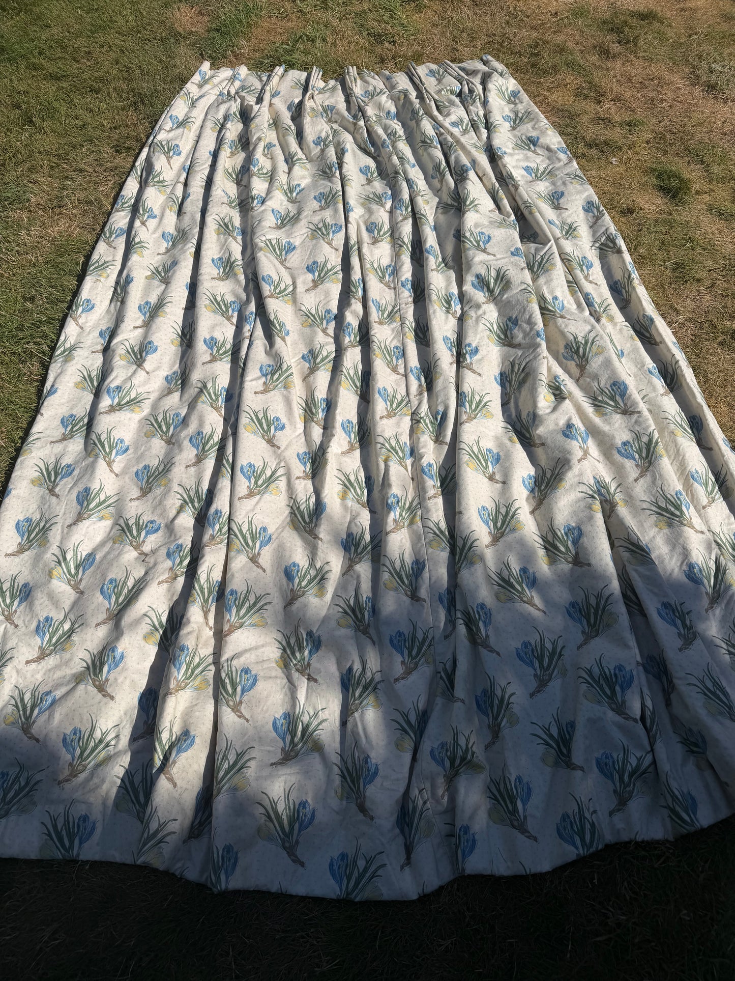 SINGLE CURTAIN