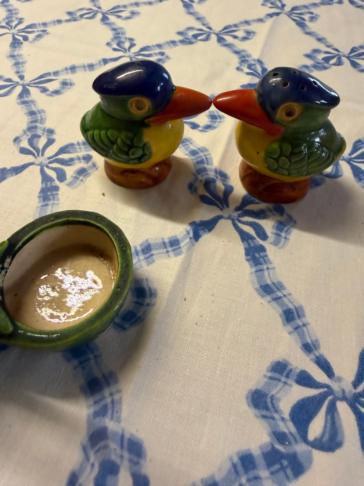 SALT AND PEPPER SHAKERS