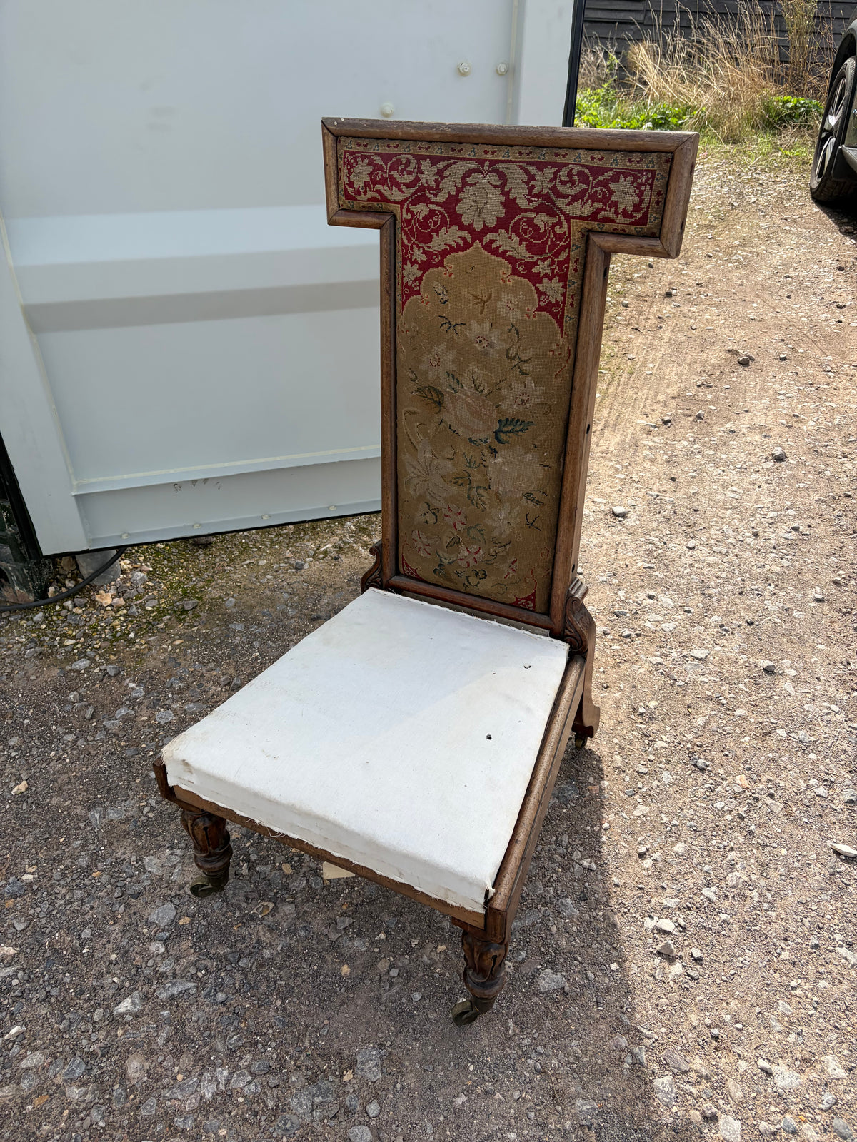TAPESTRY CHAIR