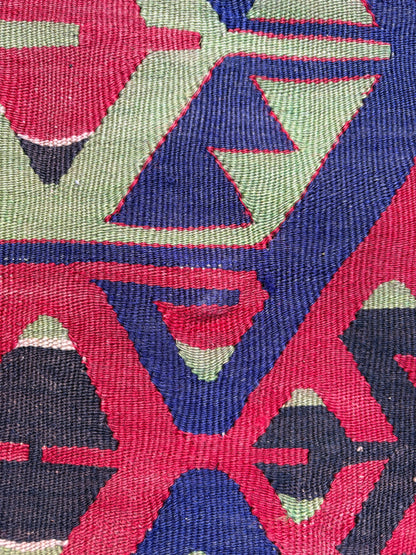 VINTAGE KILIM
