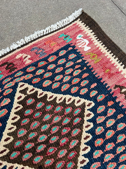 KILIM PINK BOARDER