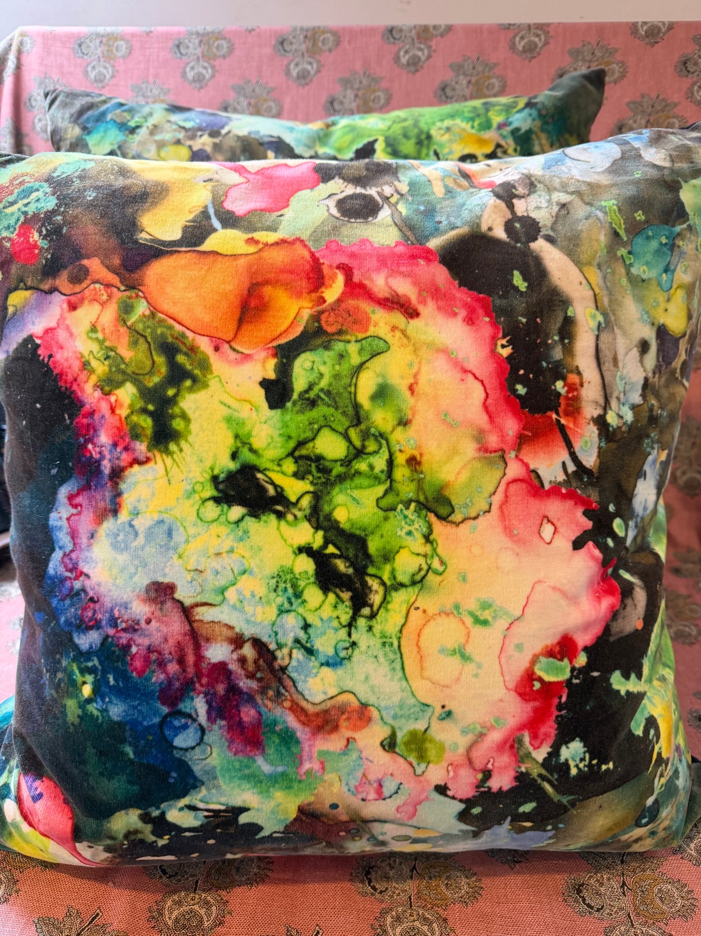 VELVET CUSHIONS