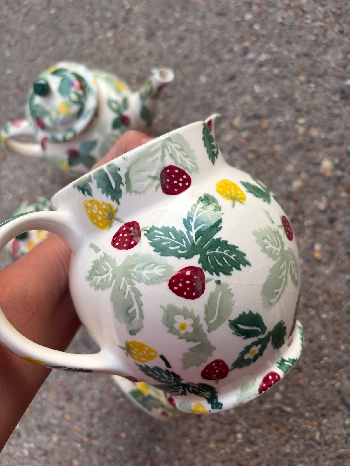 BRIDGEWATER POTTERY