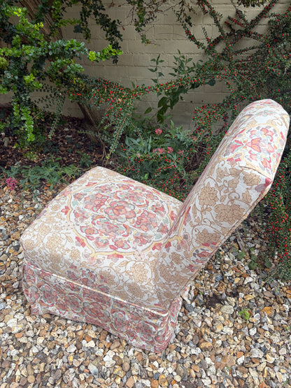 SLIPPER CHAIR