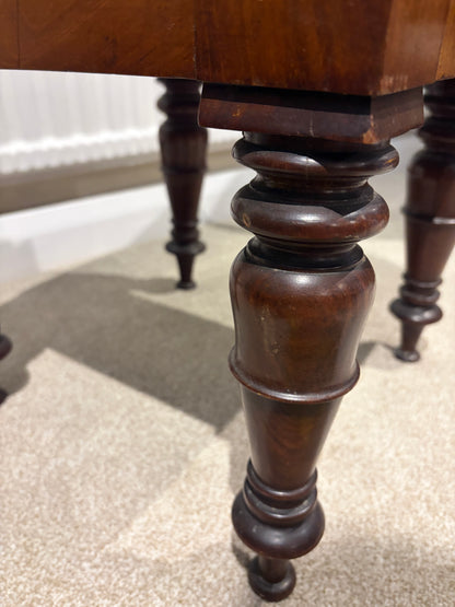 FOOTSTOOL