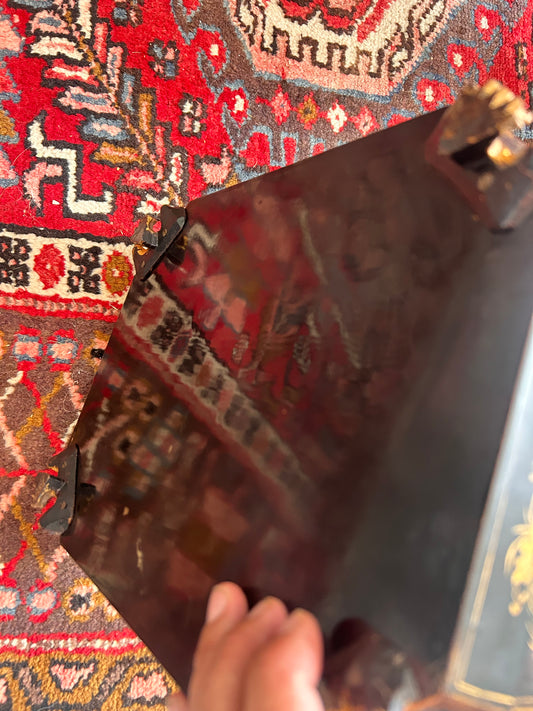 LACQUERED CHINESE BOX