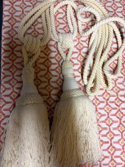CURTAIN TIE BACKS